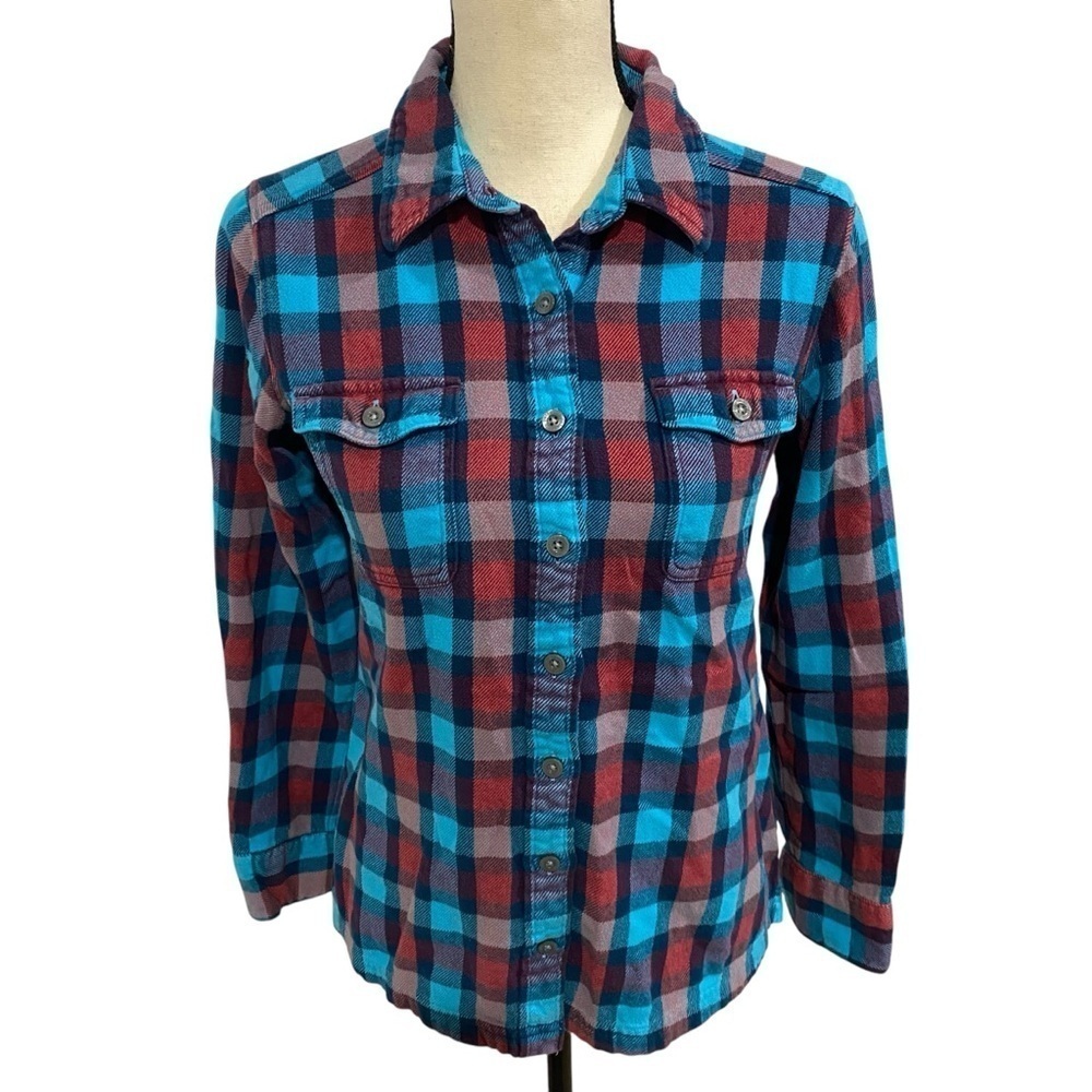 Patagonia Womenβs Button Down Shirt Blue Pink Plaid Size 4